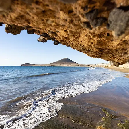 Relax By The Sea At Medano Retreat, Terrace & Pool Apartment El Medano (Tenerife)